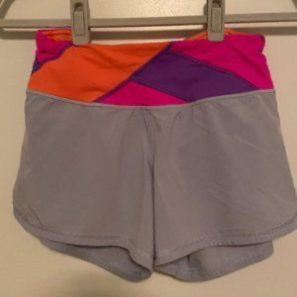 Lululemon Speed Up Athletic Shorts - Picture 4 of 7